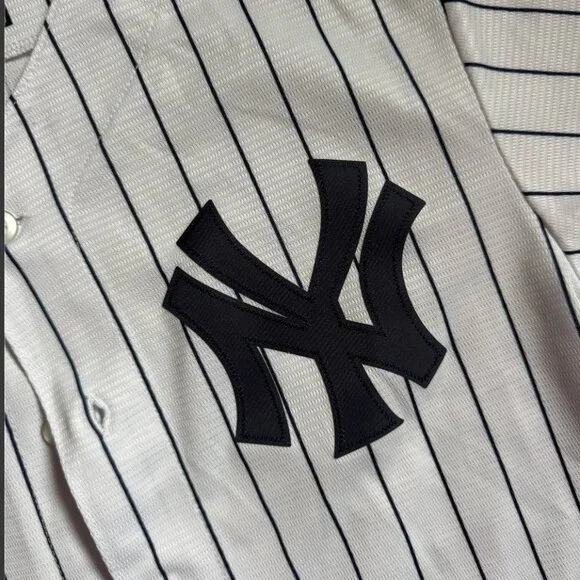 Nike MLB Youth Aaron Judge Replica Jersey - Size L (14/16) - EUC - Picture 3 of 4